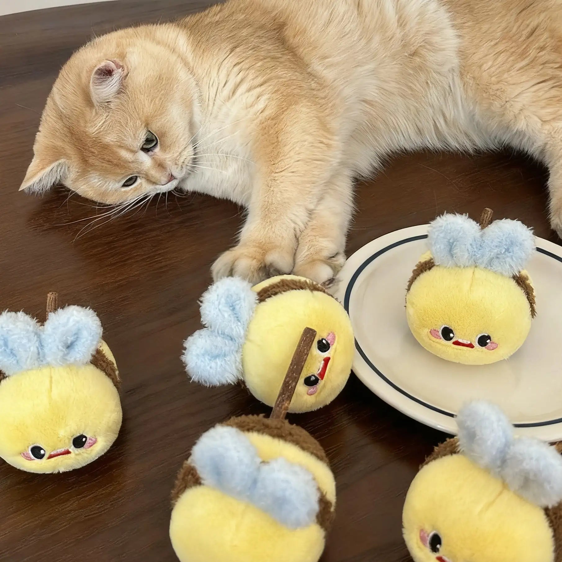 Kittyoo Bee Wood Catnip Toy