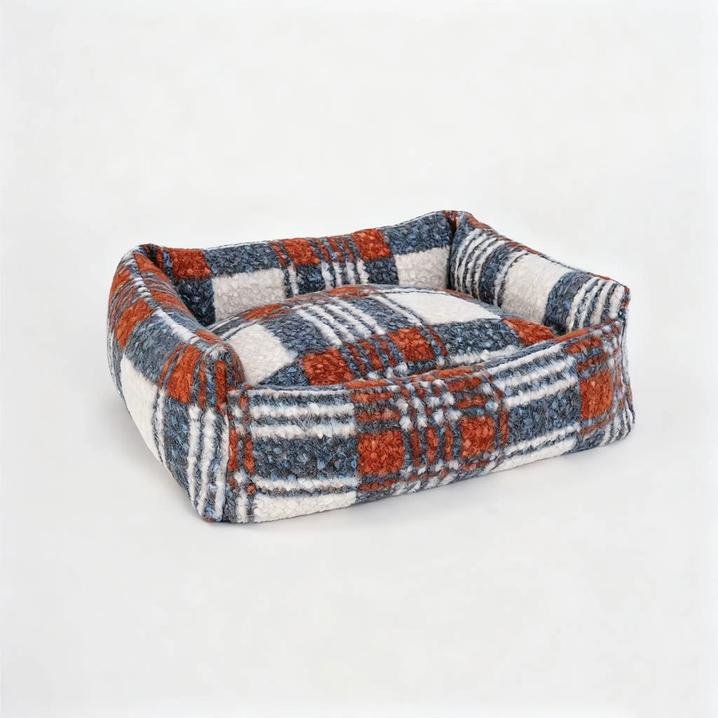 Kittyoo Plaid Wool Cat Bed - Warm & Cozy for Winter